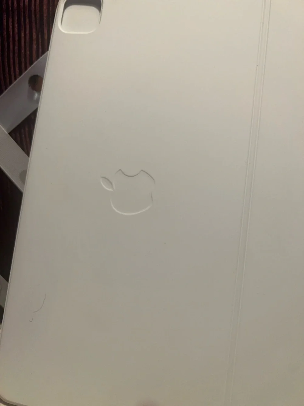 Apple slim white
